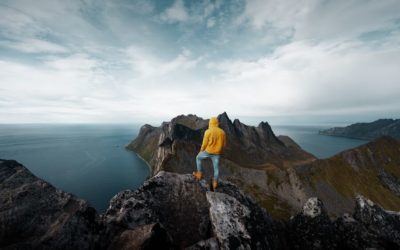 Vivamus magna justo, lacinia eget consectetur sed, convallis at tellus.